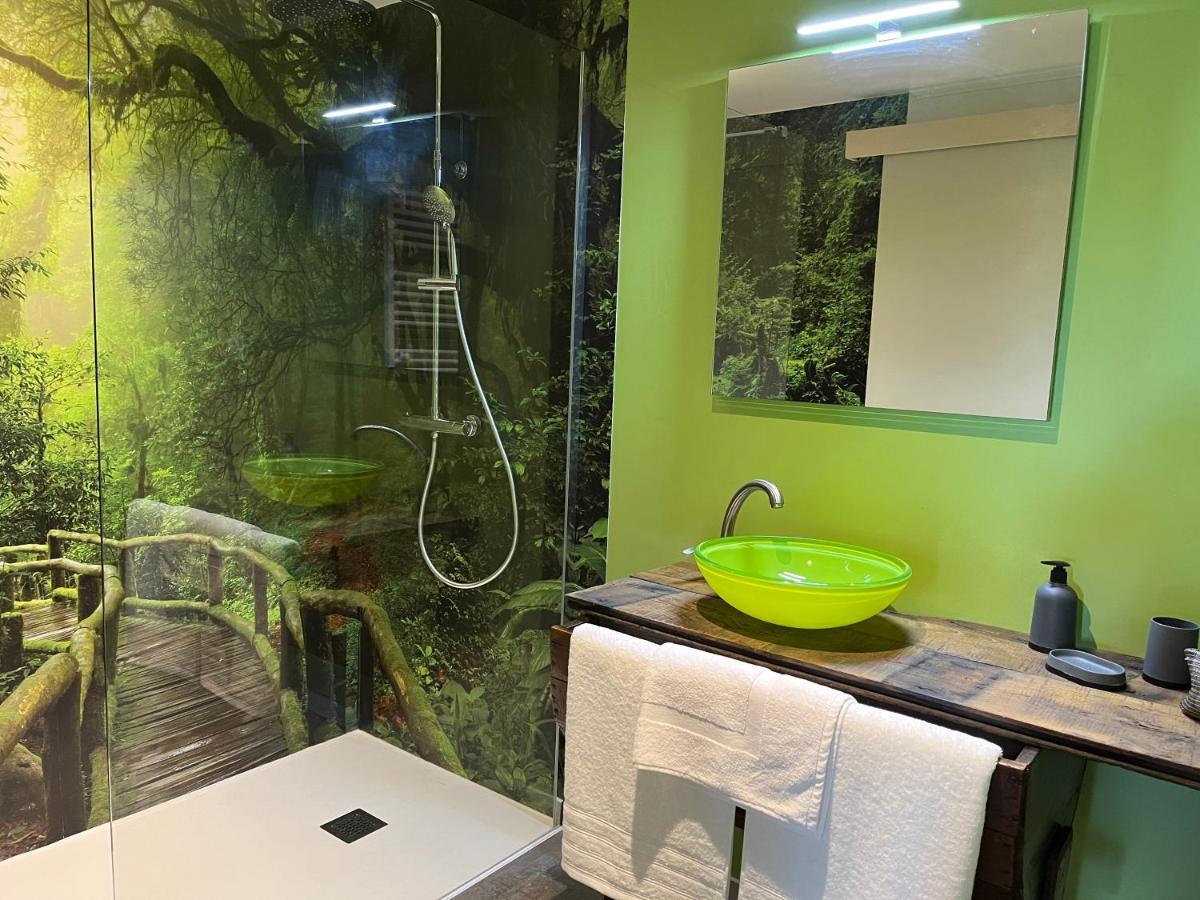 Maison D'Hote Avec Sauna Et Jacuzzi A La Campagne Les Portes du Coglais Eksteriør billede
