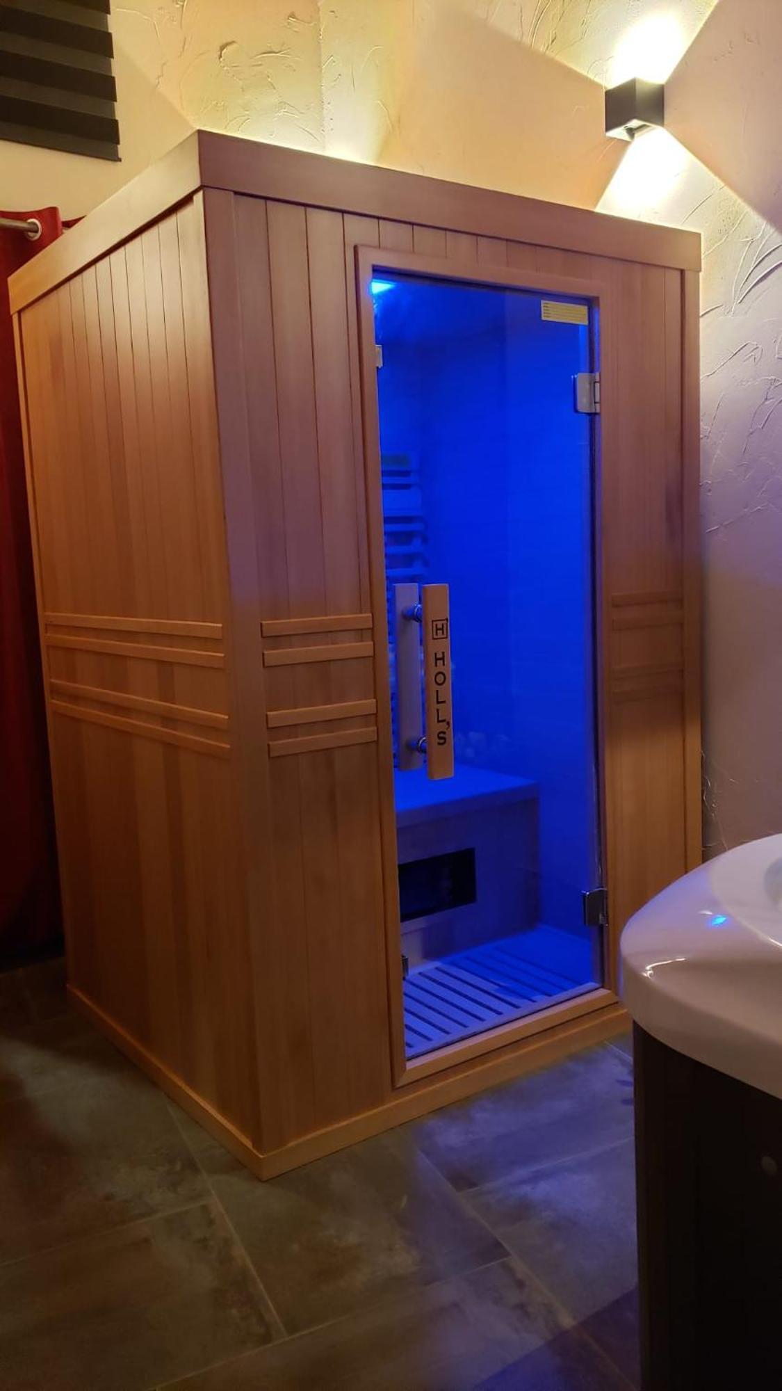 Maison D'Hote Avec Sauna Et Jacuzzi A La Campagne Les Portes du Coglais Eksteriør billede